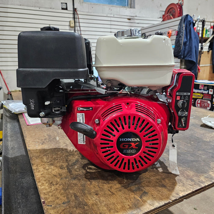 Honda GX390-QAE2 Engine 1" x 3-31/64" Shaft Horizontal Electric 11.7 HP (49 State, No California) SCRATCH N DENT
