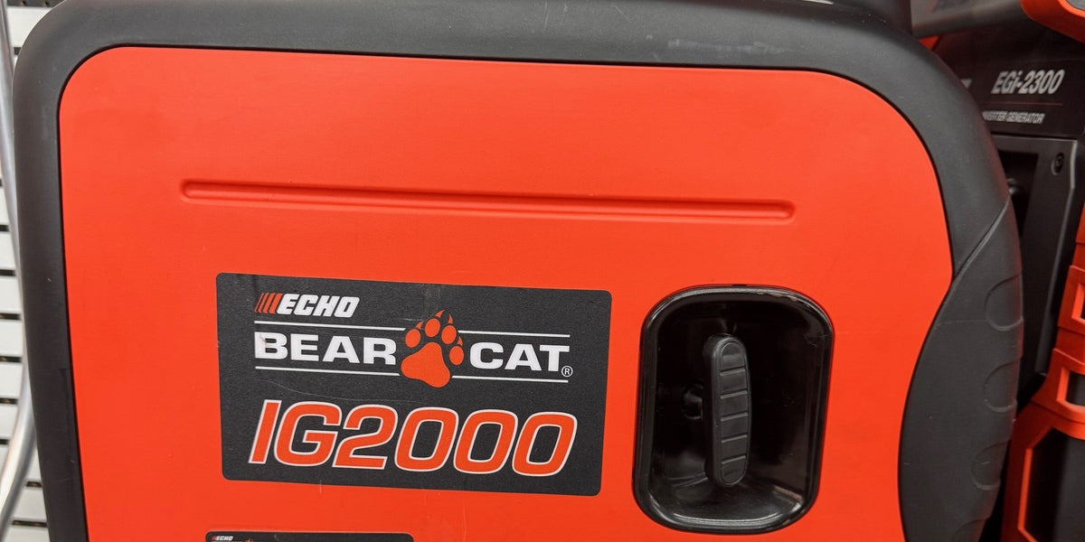 ECHO Bearcat IG2000 Watt Inverter Generator SCRATCH N DENT