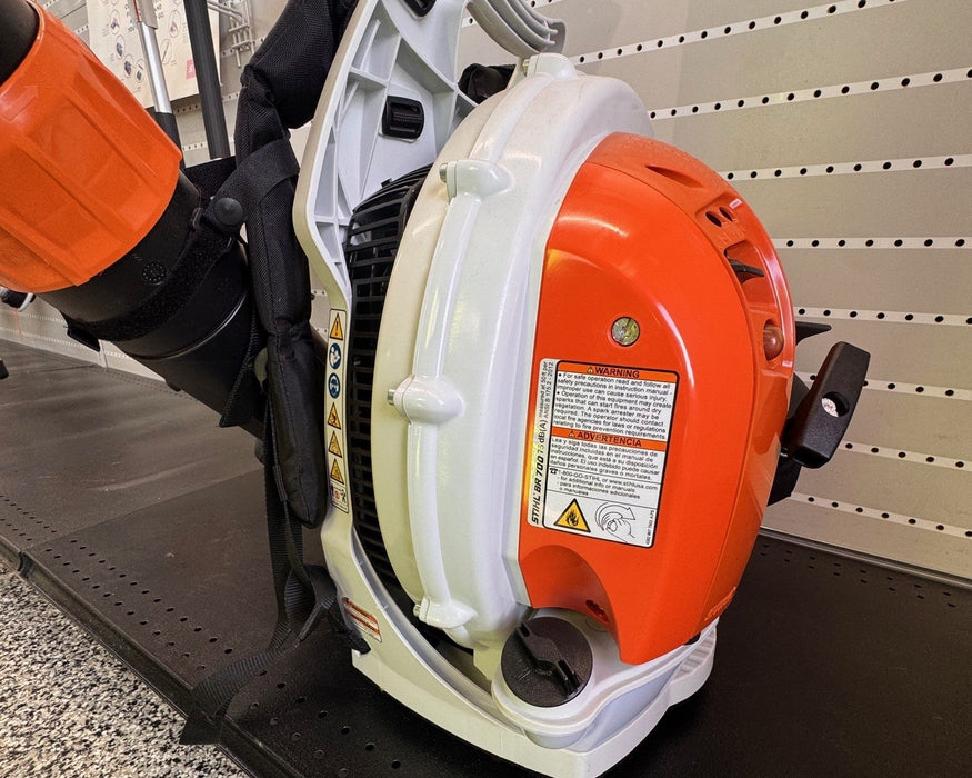 Stihl 4282-011-1638-US BR 700 Z Blower, Back Backpack Blower CLOSEOUT