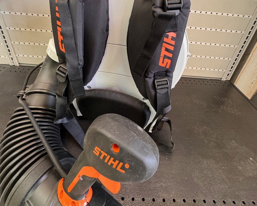 Stihl 4282-011-1638-US BR 700 Z Blower, Back Backpack Blower CLOSEOUT