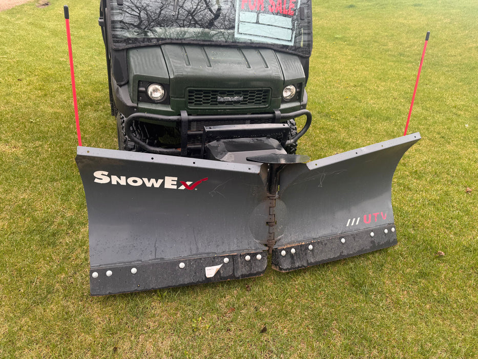 USED UTV Mule 4010 4x4 8598 - Green w/ SnowEx V-Plow