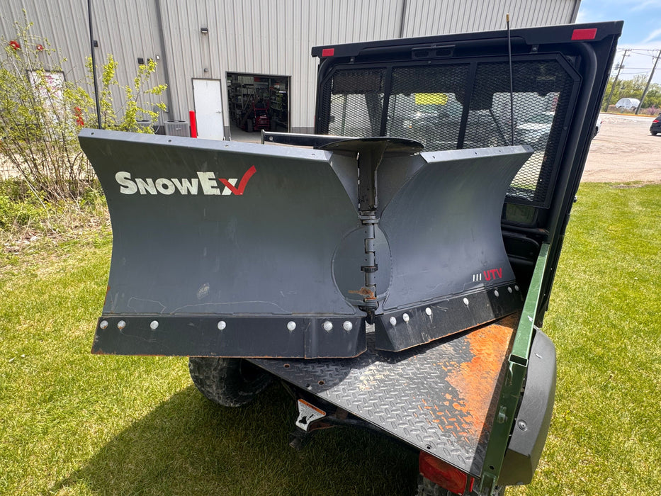 USED UTV Mule 4010 4x4 8583 - Green w/ SnowEx V-Plow