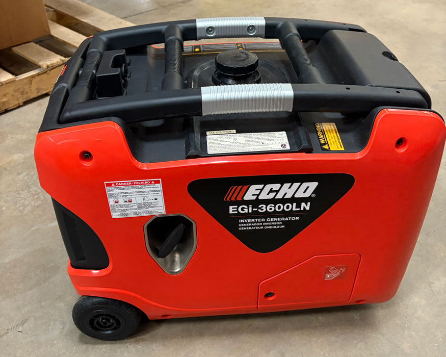 ECHO EGI-3600LN Generator 3600 Watt Low-Noise Inverter 212cc SCRATCH N DENT