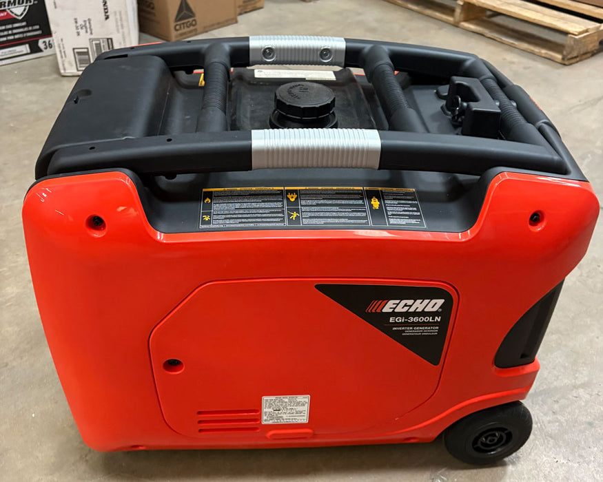 ECHO EGI-3600LN Generator 3600 Watt Low-Noise Inverter 212cc SCRATCH N DENT
