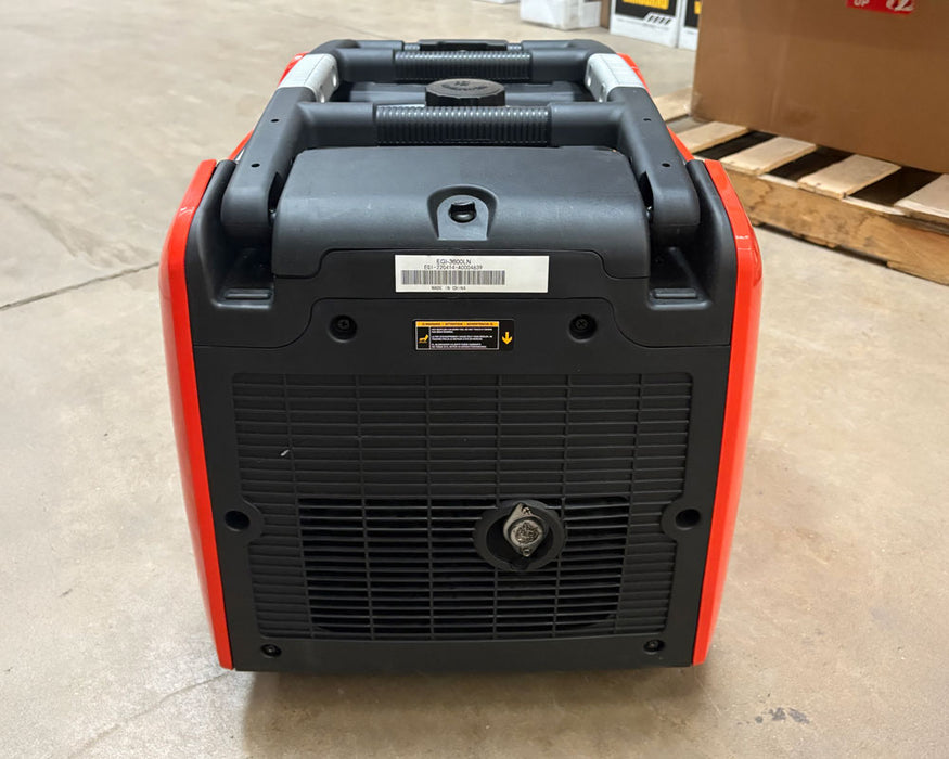 ECHO EGI-3600LN Generator 3600 Watt Low-Noise Inverter 212cc SCRATCH N DENT