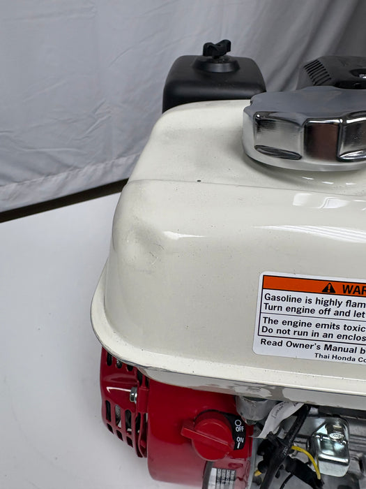 Honda GX200-QX2 Engine 3/4" x 2-7/16" Shaft Horizontal Recoil 5.8 HP (49 State, No California) SCRATCH N DENT