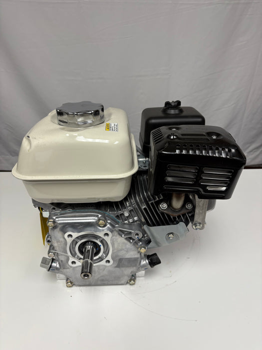 Honda GX200-QX2 Engine 3/4" x 2-7/16" Shaft Horizontal Recoil 5.8 HP (49 State, No California) SCRATCH N DENT