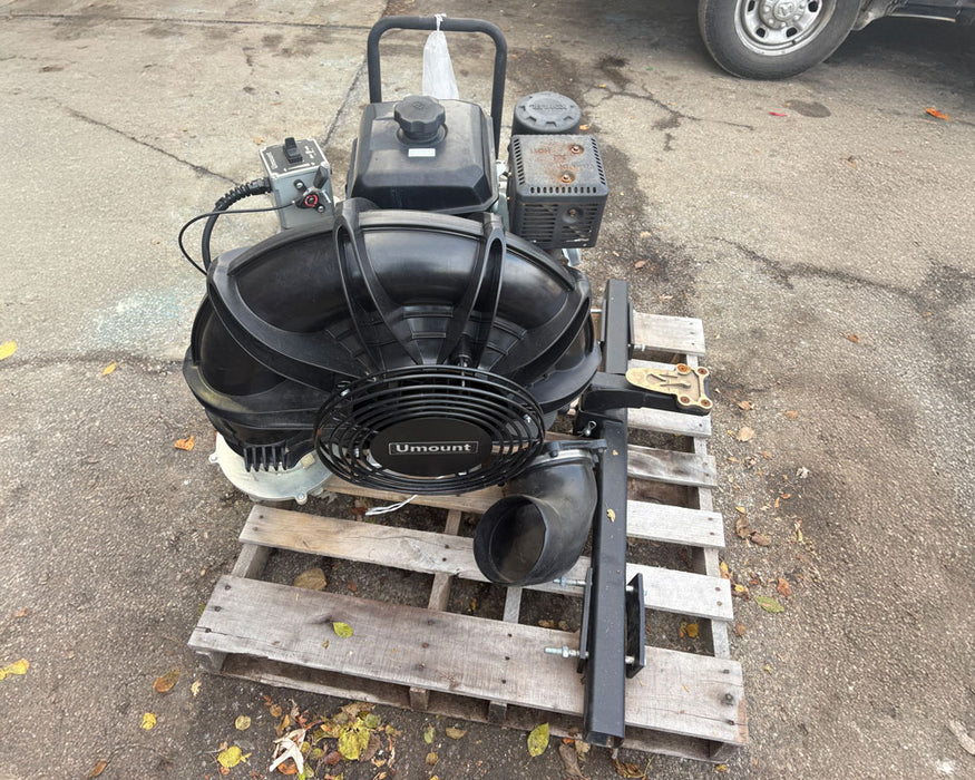 DEMO Umount UB-14H Front-Mounted Blower Hand-Controlled Kohler CH440 14HP