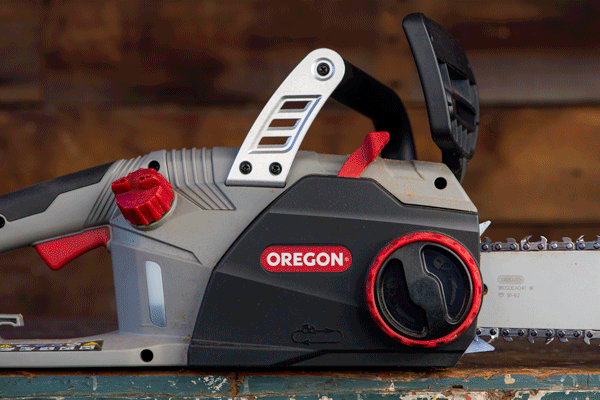 Oregon CS1500 15-Amp Corded 18-Inch Self-Sharpening Electric Chainsaw Oregon CS1500 15-Amp Corded 18-Inch Self-Sharpening Electric Chainsaw